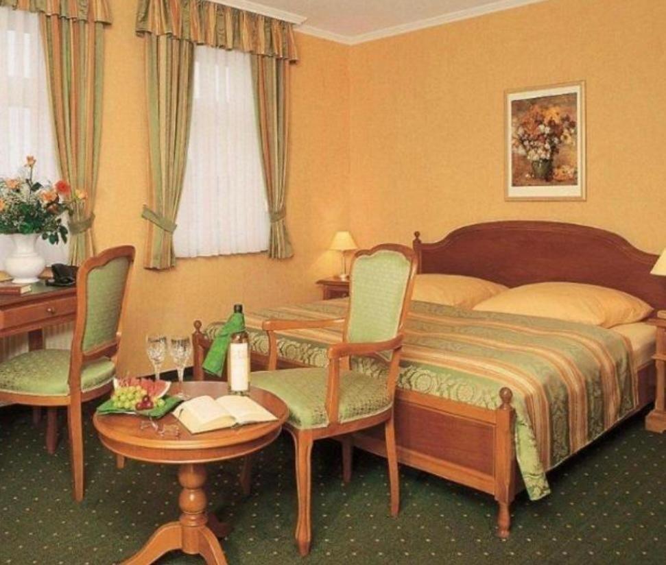 Pension Alter Kutschenbauer Wernigerode Esterno foto