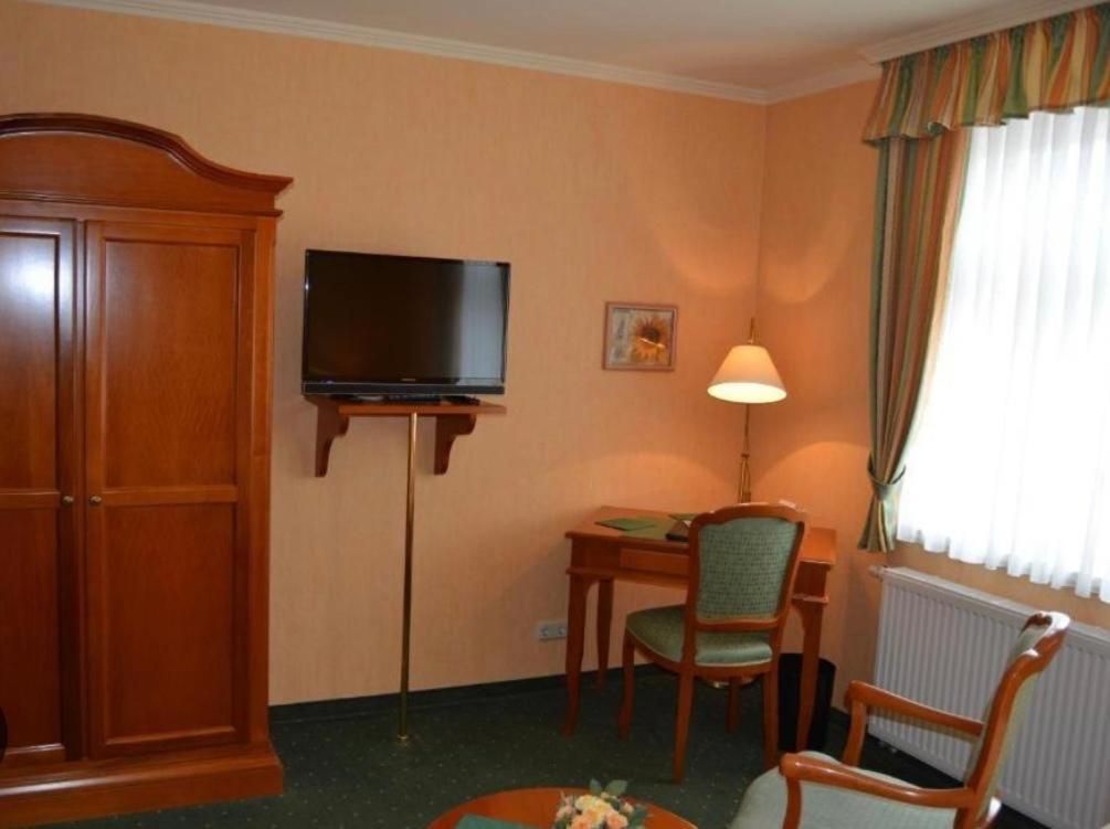 Pension Alter Kutschenbauer Wernigerode Esterno foto